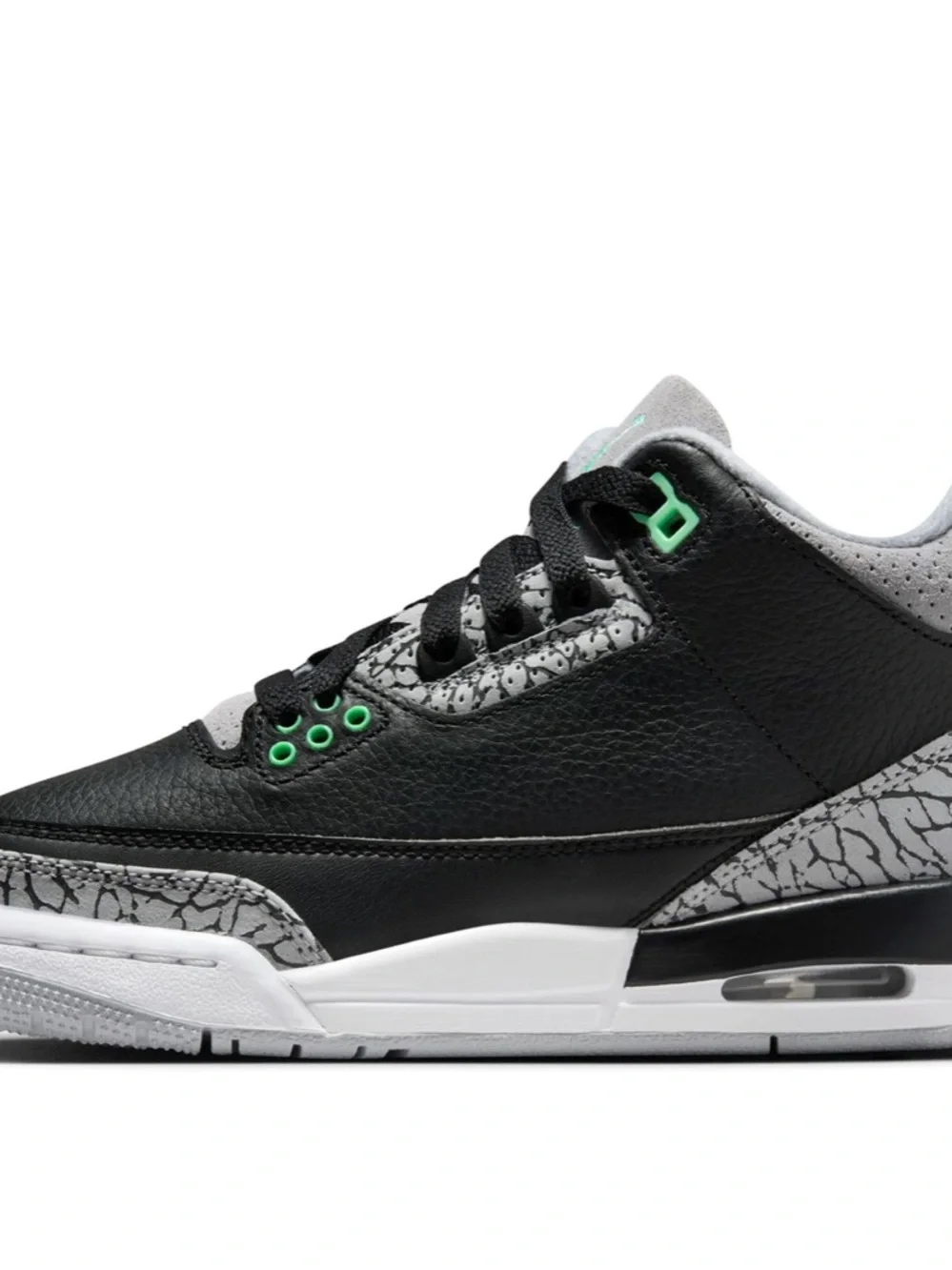 Jordan 3 Retro Green Glow Streetwear/Lifestyle Shoes Size 4 Youth/5.5 Women